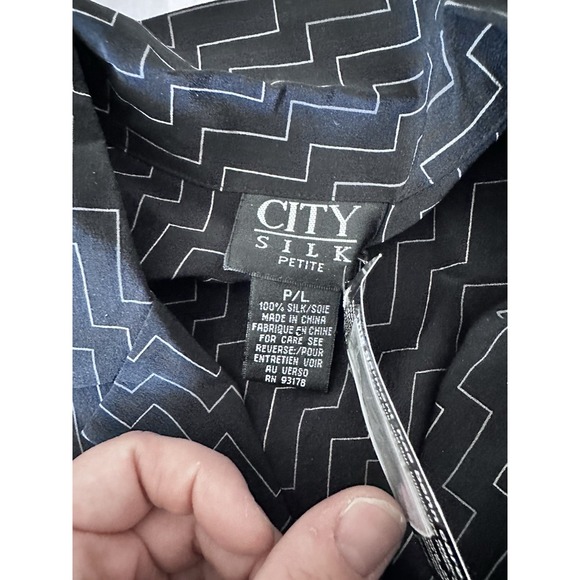 VTG City Silk 100% Silk Blouse Size PL Quiet Luxury Patterned Black Deadstock - Picture 6 of 10